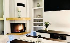 Apartament z kominkiem i prywatnym mini SPA
